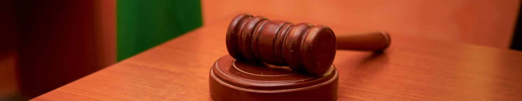 Aynı Yargı Çevresindeki Aynı Hukuk Mahkemelerinde Açılan Davalarda Verilen Birleştirme Kararının Diğer Mahkeme için Bağlayıcı Olmasına ilişkin Düzenlemenin İptali - Hukuk Muhakemeleri Kanunu - AYM Bireysel Başvuru Avukatı - Anayasa Mahkemesi Bireysel Başvuru Avukatı - Anayasa Mahkemesi Kararları - Kayseri Avukat Zülküf Arslan Hukuk Bürosu