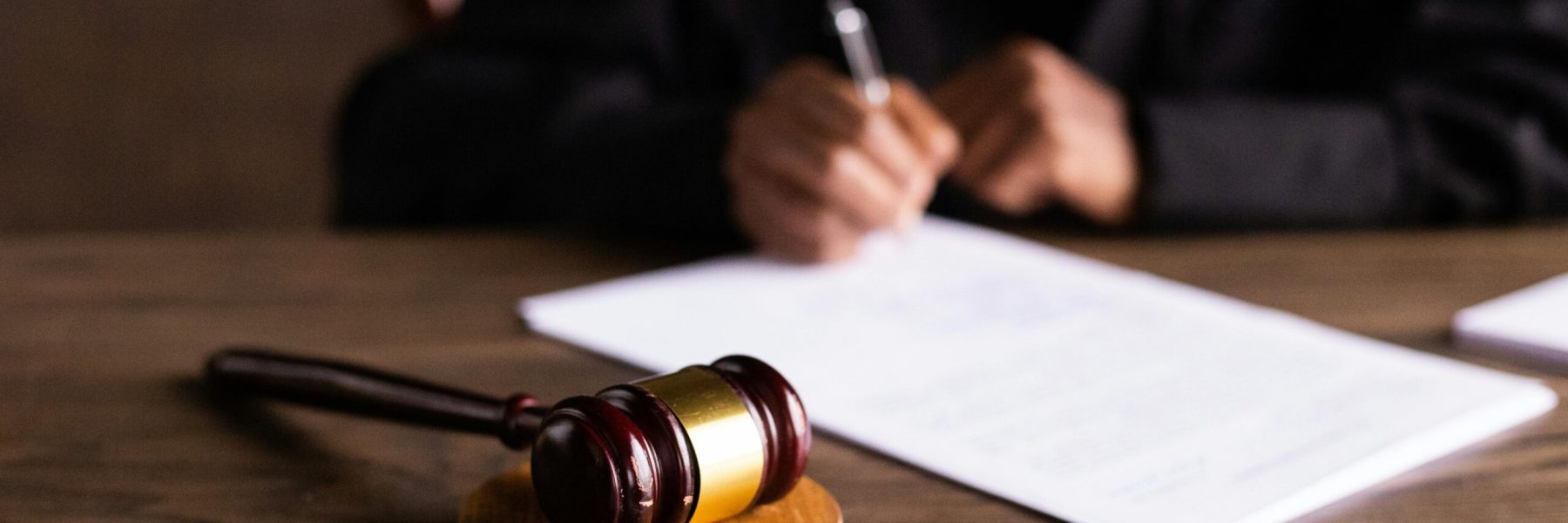 Anlaşmalı Boşanma Davasında Hâkim Anlaşma Protokolünde Gerekli Gördüğü Değişikliği Kendiliğinden Yapabilir mi? – Kayseri Boşanma Avukatı – Anlaşmalı Boşanma Avukatı – Çekişmeli Boşanma Avukatı – Aile Hukuku Boşanma Davası – Türk Medeni Kanunu – Kayseri Avukat Zülküf Arslan Hukuk Bürosu Anlaşmalı Boşanma Davasında Hâkim Anlaşma Protokolünde Gerekli Gördüğü Değişikliği Kendiliğinden Yapabilir mi? - Kayseri Boşanma Avukatı - Anlaşmalı Boşanma Avukatı - Çekişmeli Boşanma Avukatı - Aile Hukuku Boşanma Davası - Türk Medeni Kanunu - Kayseri Avukat Zülküf Arslan Hukuk Bürosu