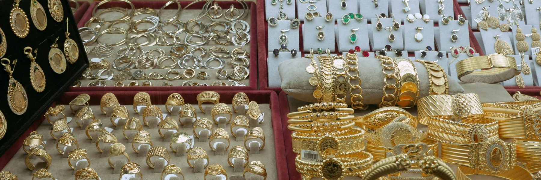 Kadına Özgü Olmayan Ziynet Eşyaları ve Takıların Durumu – Kayseri Boşanma Avukatı – Anlaşmalı Boşanma Avukatı – Çekişmeli Boşanma Avukatı – Aile Hukuku Boşanma Davası – Türk Medeni Kanunu – Kayseri Avukat Zülküf Arslan Hukuk Bürosu Kadına Özgü Olmayan Ziynet Eşyaları ve Takıların Durumu - Kayseri Boşanma Avukatı - Anlaşmalı Boşanma Avukatı - Çekişmeli Boşanma Avukatı - Aile Hukuku Boşanma Davası - Türk Medeni Kanunu - Kayseri Avukat Zülküf Arslan Hukuk Bürosu