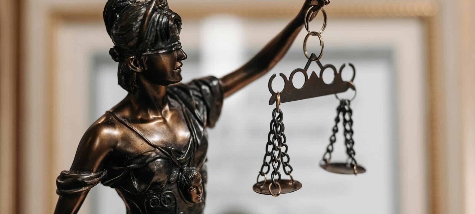 Kamu Güvenine Karşı Suçlar ve Cezaları - Açığa imzanın kötüye kullanılması - Özel belgede sahtecilik - Resmi belgede sahtecilik - Parada sahtecilik - Kayseri Ceza Avukatı - Kayseri Ağır Ceza Avukatı - Ceza Hukuku - Ağır Ceza Mahkemesi - Türk Ceza Kanunu - Kayseri Avukat Zülküf Arslan Hukuk Bürosu