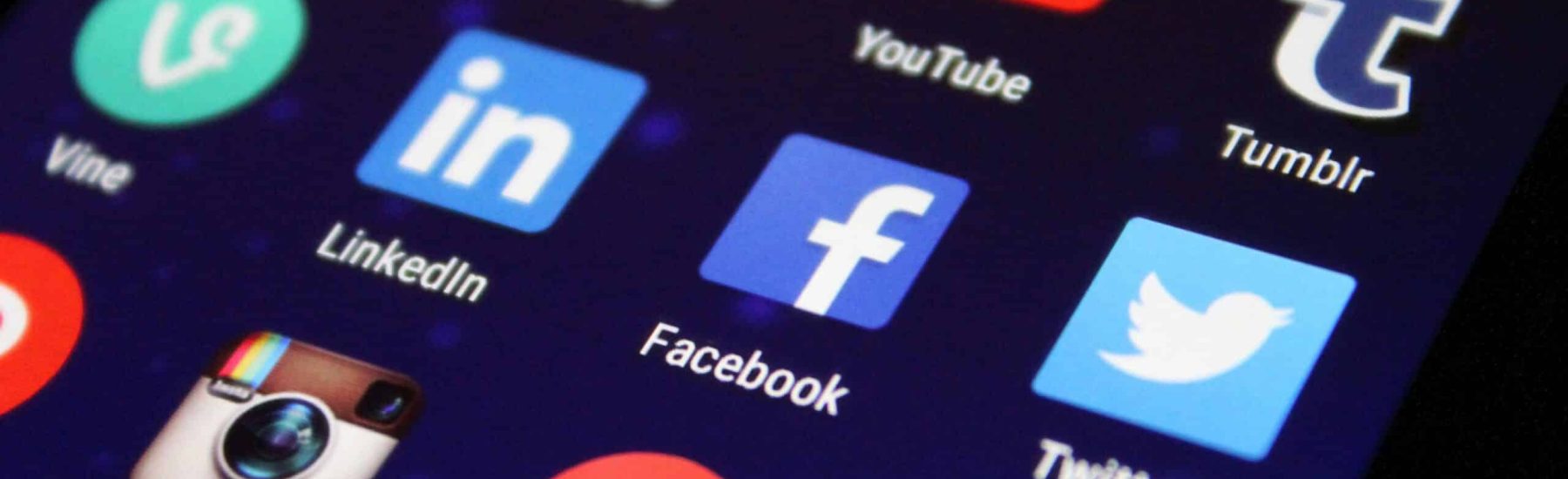 Sporda Şiddete Neden Olabilecek Sosyal Medya Paylaşımı Gerekçesiyle İdari Para Cezası Verilmesi, İfade Özgürlüğünün İhlalidir - AYM Bireysel Başvuru Avukatı - Anayasa Mahkemesi Bireysel Başvuru Avukatı - Anayasa Mahkemesi Kararları - Kayseri Bilişim Avukatı - Kayseri Ceza Avukatı - Kayseri Avukat Zülküf Arslan Hukuk Bürosu