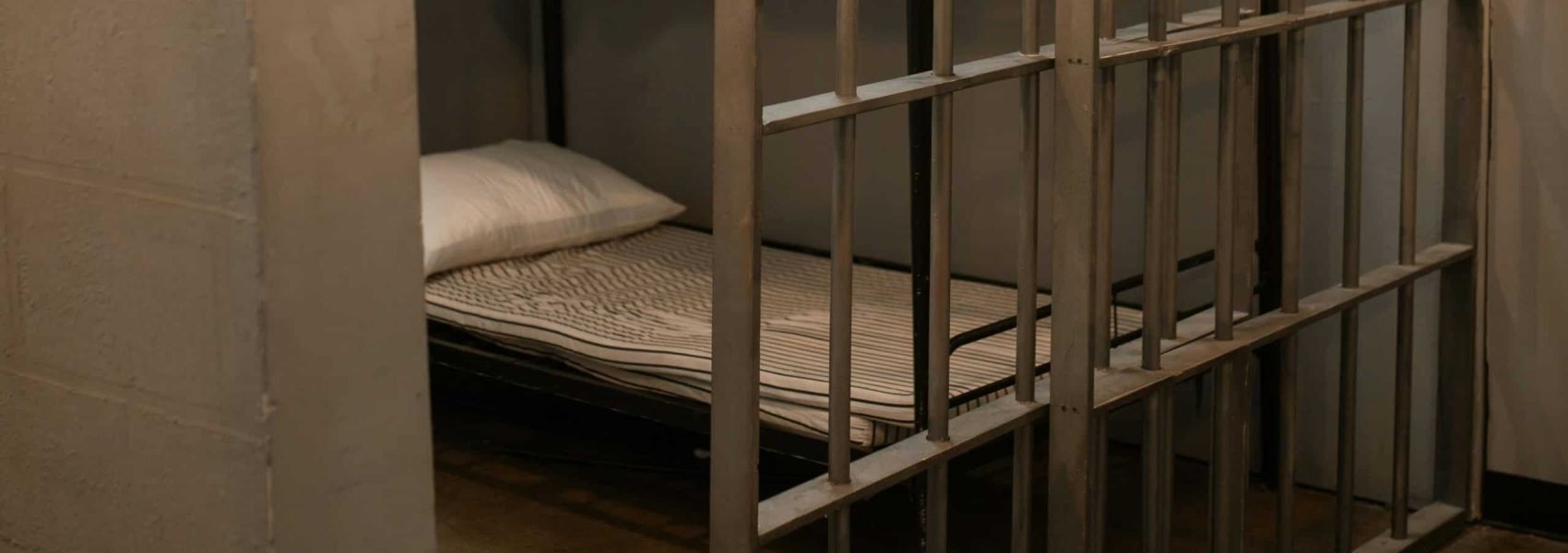 İdam Cezasının Ağırlaştırılmış Müebbet Hapis Cezasına Dönüştürülmesi ve Koşullu Salıverilme Süresinin Belirlenmesi - AYM Bireysel Başvuru Avukatı - Anayasa Mahkemesi Bireysel Başvuru Avukatı - Anayasa Mahkemesi Kararları - Kayseri Ceza Avukatı Zülküf Arslan Hukuk Bürosu